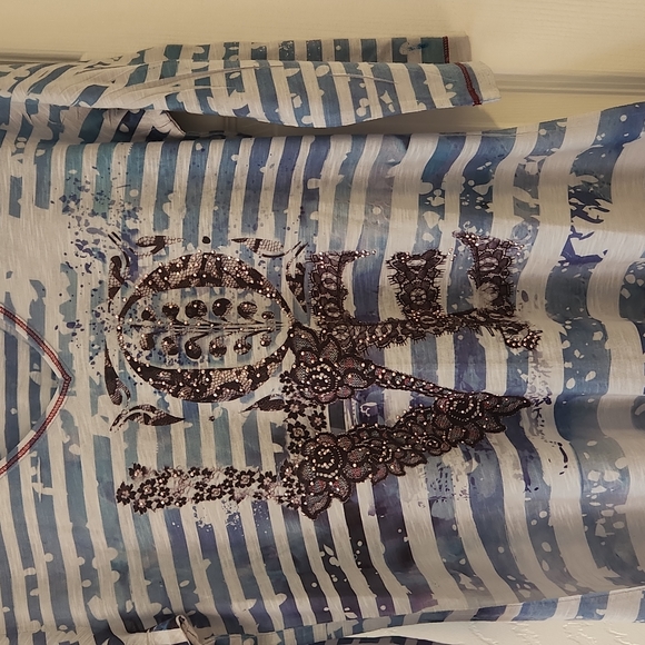 WOMENS TOP - Picture 2 of 3